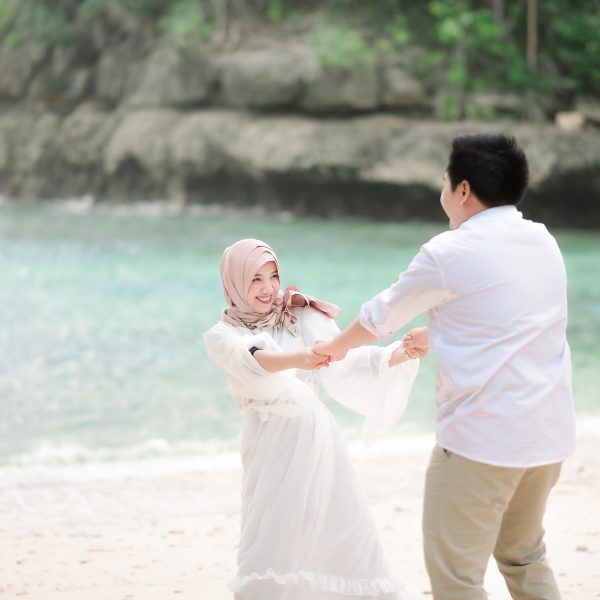 prewedding pantai ngliyep